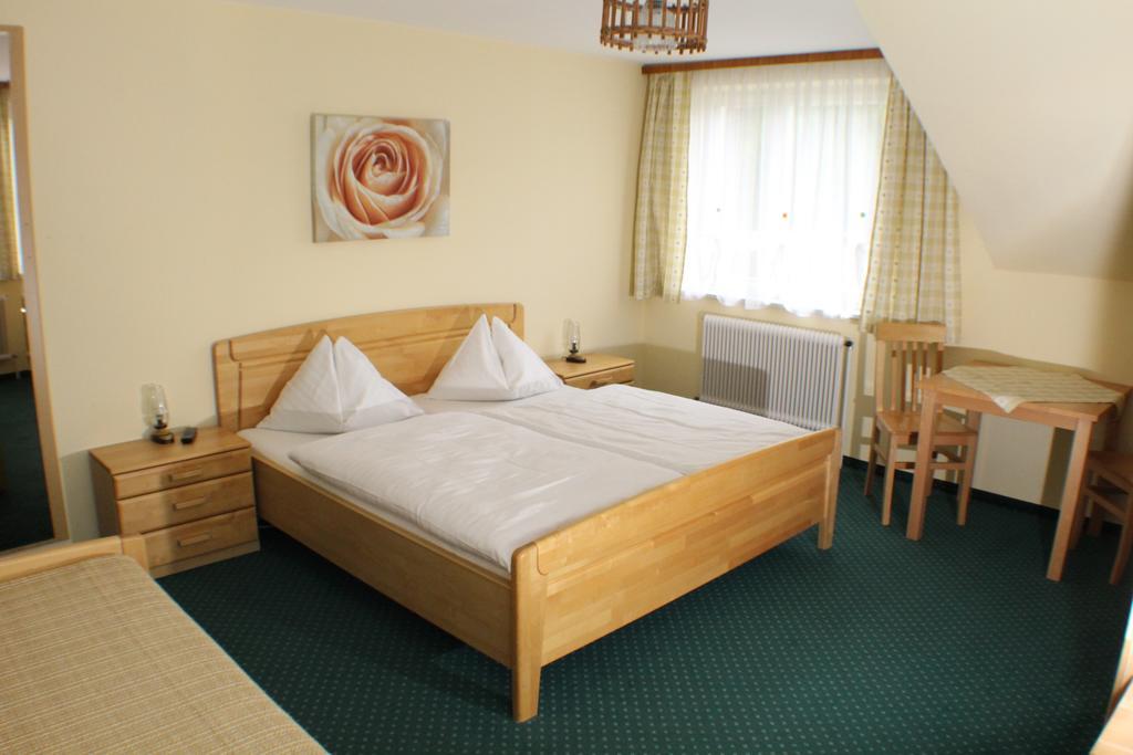 Gasthof Zur Bruthenne Weissenbach an der Triesting Zewnętrze zdjęcie